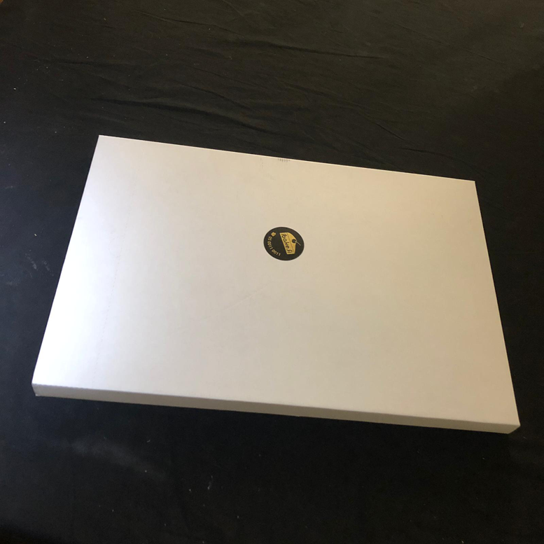 •Leivinpaperiarkit 325x530 mm